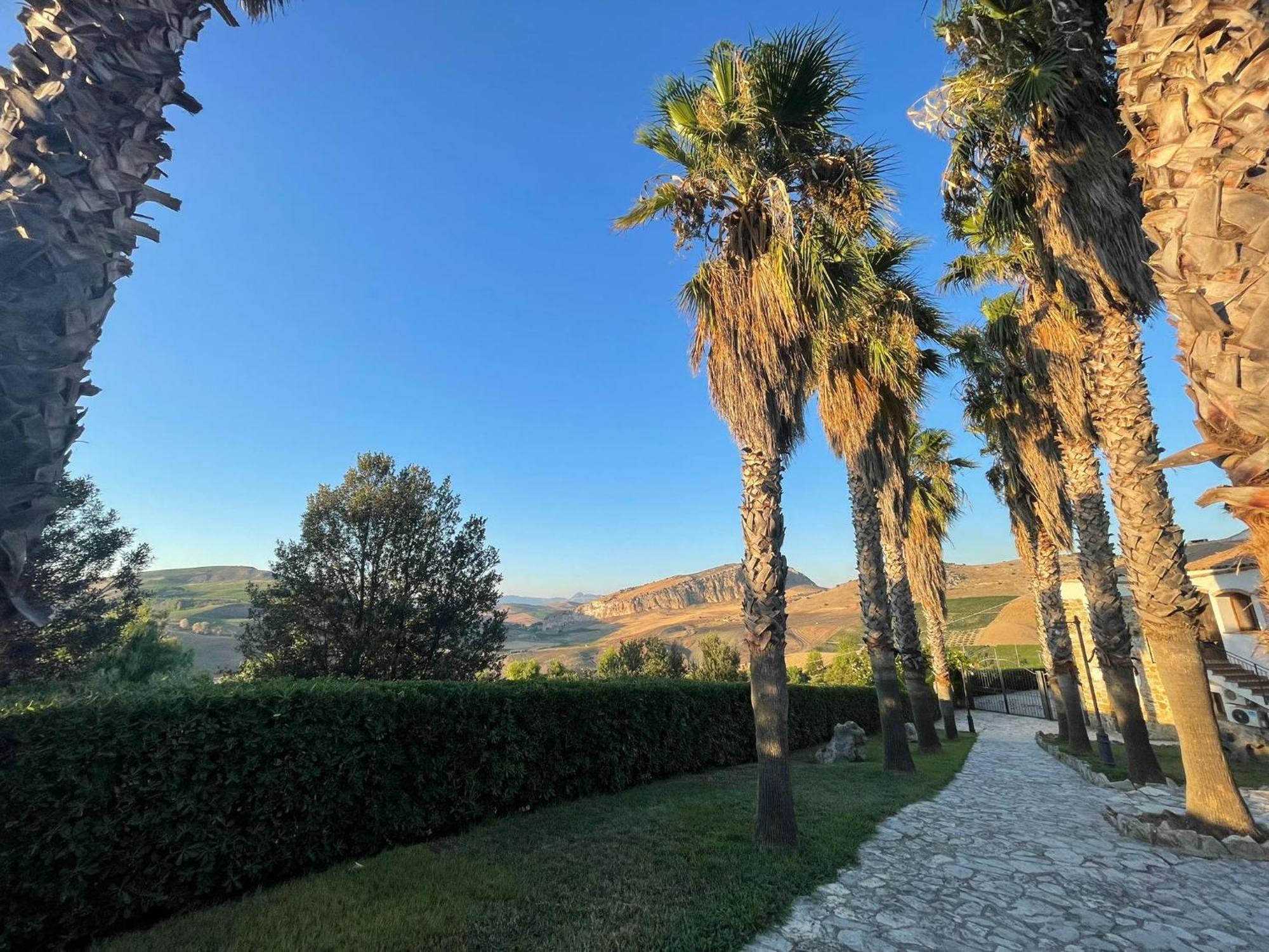 Ponte Calatrasi Agriturismo Roccamena Exterior foto